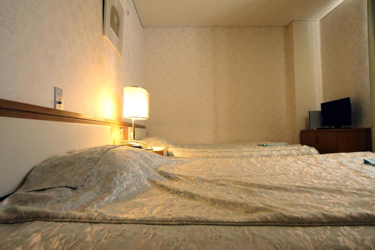 Hotel Hiroshima Sunplaza Bagian luar foto